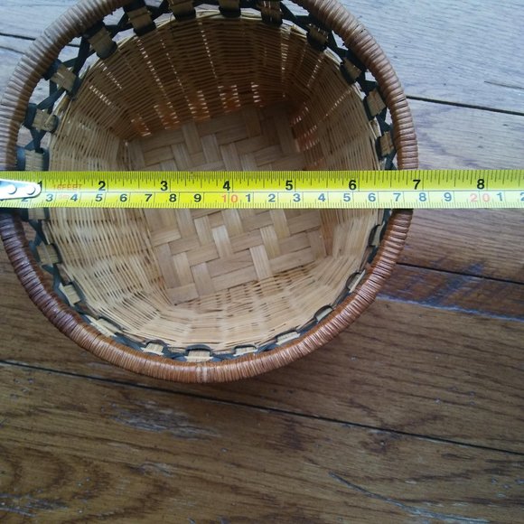 Boho hand woven wicker rattan basket - Picture 6 of 6